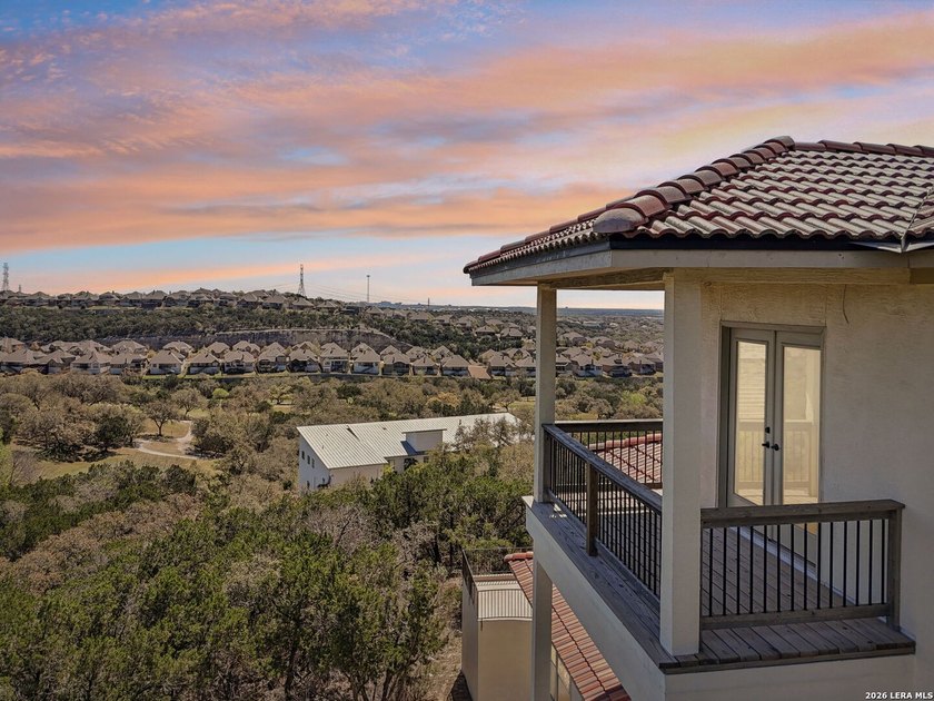Welcome to your private hilltop sanctuary in The Reserve at - photo 5