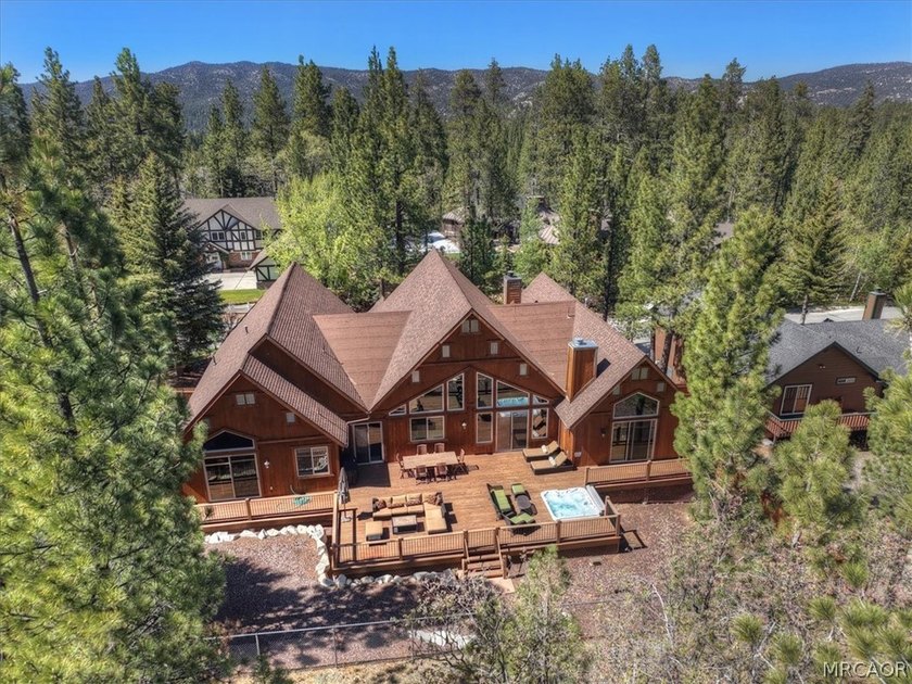 WELCOME TO *HEAVENLY VALLEY LODGE*, A BEAUTIFUL LOG-STYLE HOME - photo 3