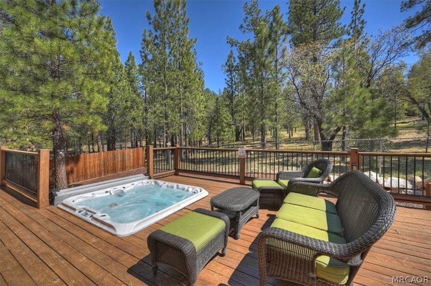 WELCOME TO *HEAVENLY VALLEY LODGE*, A BEAUTIFUL LOG-STYLE HOME - photo 6