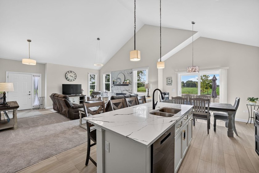 Whether you're downsizing, purchasing your first home, or - photo 8