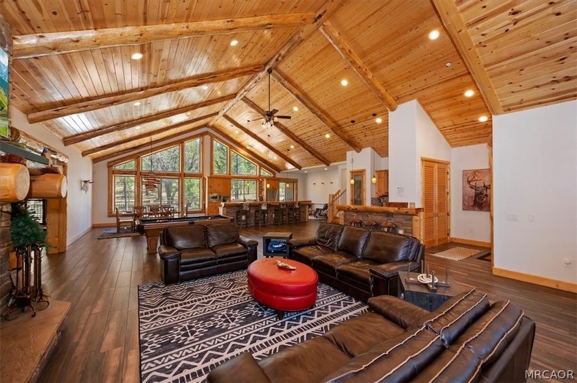 WELCOME TO *HEAVENLY VALLEY LODGE*, A BEAUTIFUL LOG-STYLE HOME - photo 9
