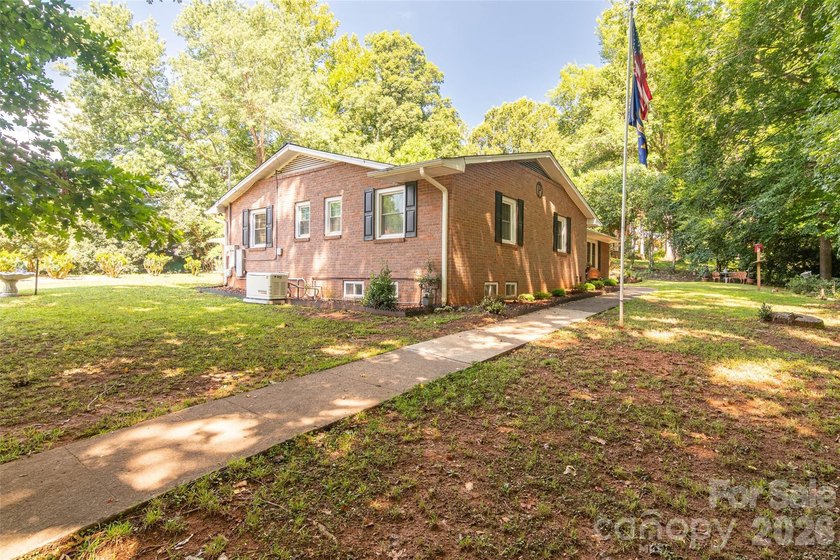 Located in one of Shelby's most desirable neighborhoods, this - photo 6