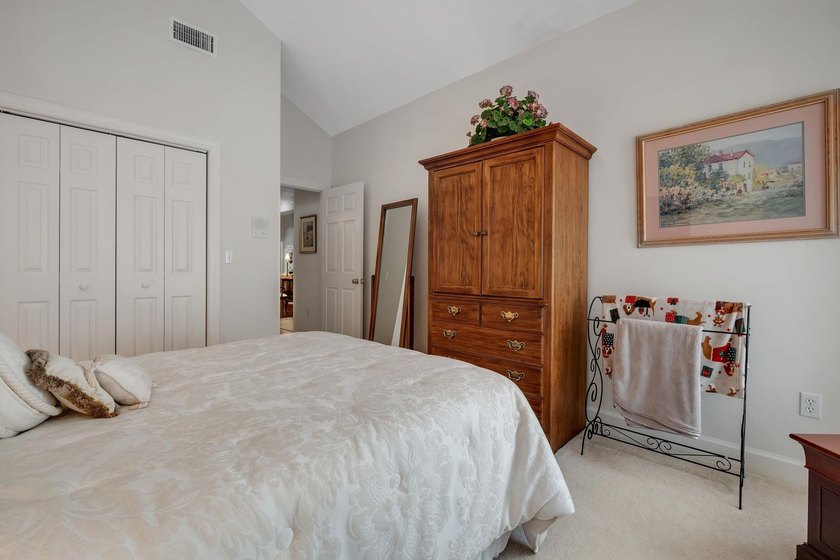 Golden Eagle fairway home - 3BR/3BA + den, pool, and views of - photo 13