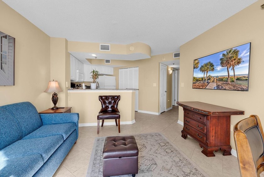 Wake Up to the Waves: True 1-Bedroom Oceanfront Oasis Experience - photo 6