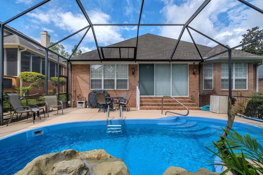 Golden Eagle fairway home - 3BR/3BA + den, pool, and views of - photo 38
