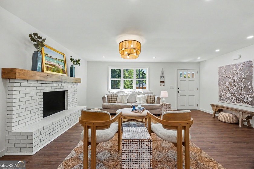 Move-In Ready Home in the sought-after Victoria Cottages! This - photo 9