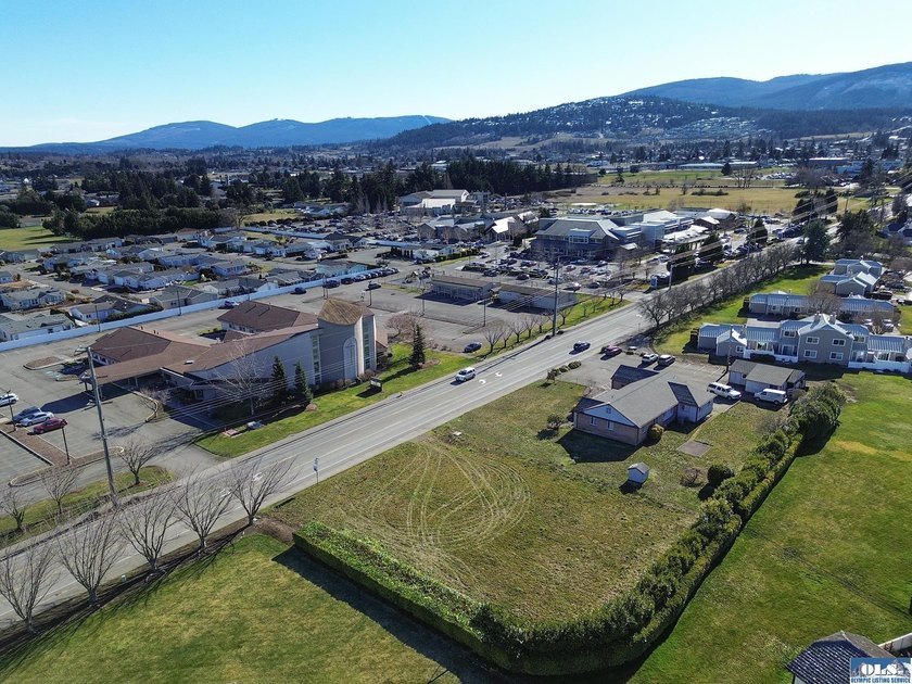 Two adjoining lots totaling 0.41 acres in Sequim's coveted - photo 31
