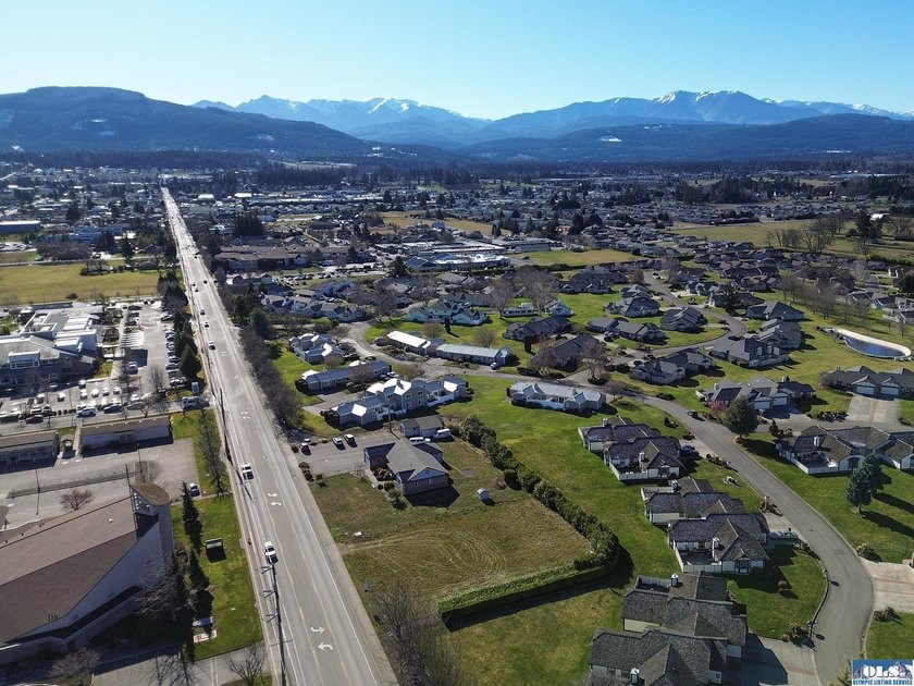 Two adjoining lots totaling 0.41 acres in Sequim's coveted - photo 38