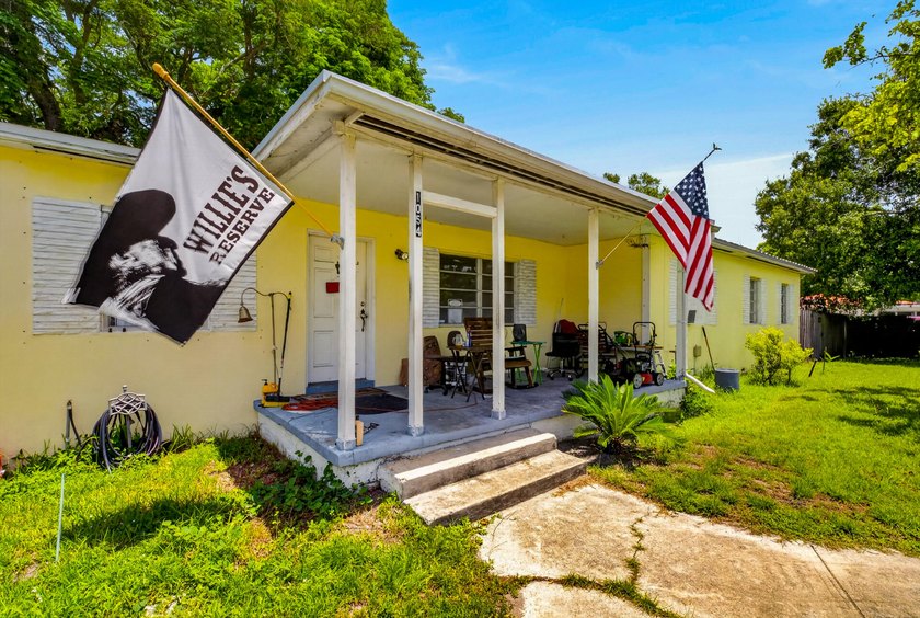 Investor opportunity in Fort Pierce! This 3-bedroom, 2-bath CBS - photo 24