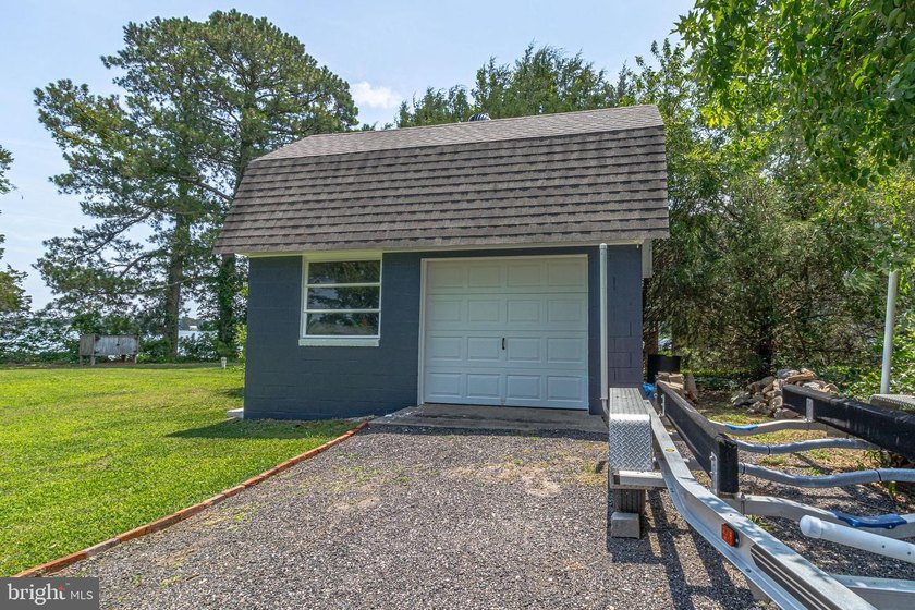 Stunning views &amp; tranquil setting await you with this rare - photo 46