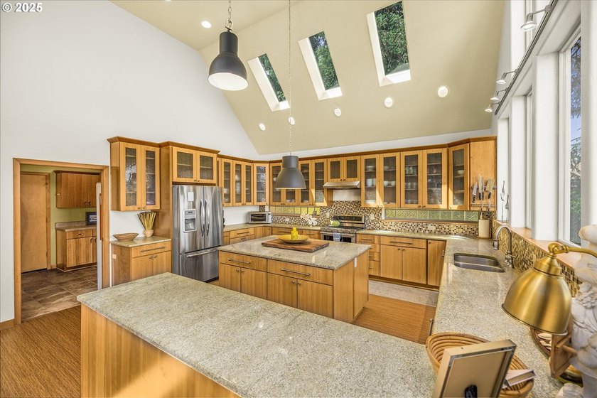 Welcome to your coastal paradise where rustic charm meets serene - photo 19