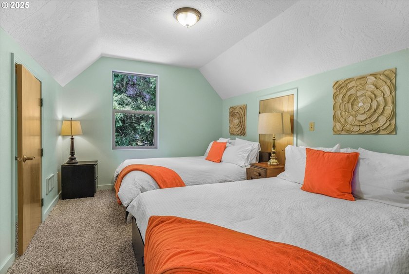 Welcome to your coastal paradise where rustic charm meets serene - photo 27
