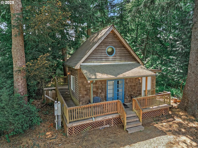 Welcome to your coastal paradise where rustic charm meets serene - photo 38
