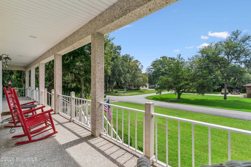 Enjoy fantastic MARSH AND RIVER views and your own private - photo 6