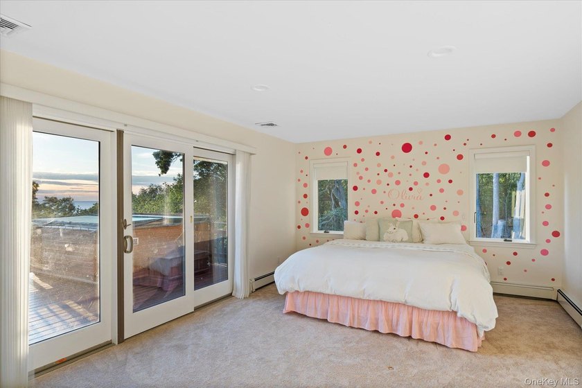Enjoy Sunsets Galore from This Private Retreat with an Expansive - photo 16