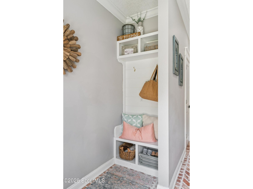 Welcome to effortless coastal living in the desirable Captains - photo 4