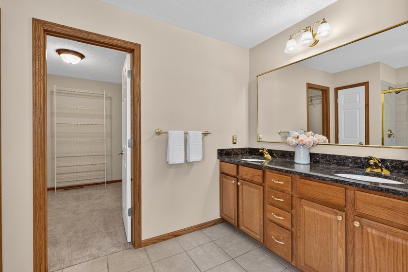 Exceptional pride of ownership is evident throughout this - photo 25