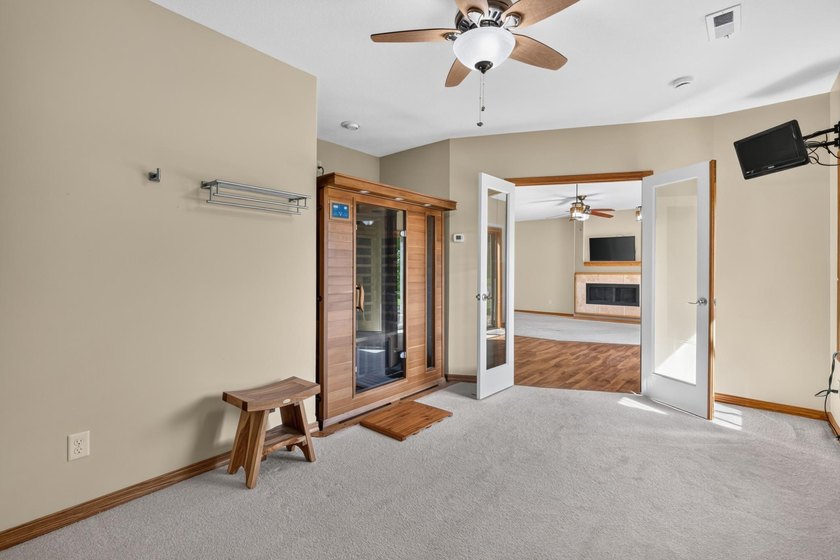 Exceptional pride of ownership is evident throughout this - photo 41