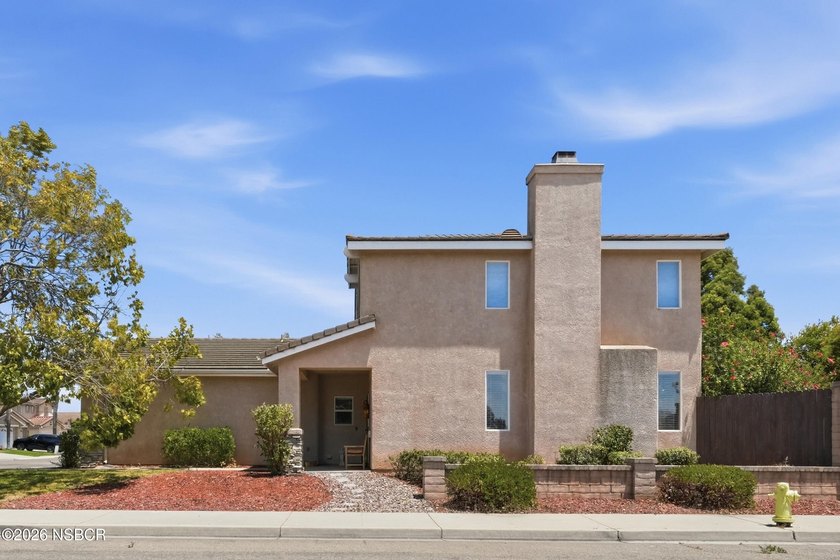 Welcome to 802 Borges Drive, located in the desirable River Oaks - photo 10
