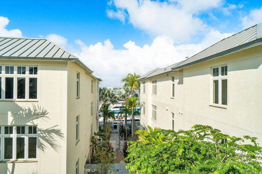 Elevated waterfront living is reimagined in this beautifully - photo 31