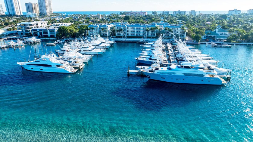 Elevated waterfront living is reimagined in this beautifully - photo 33