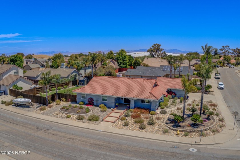 Turnkey 4-bedroom home on an oversized corner lot in one of - photo 10