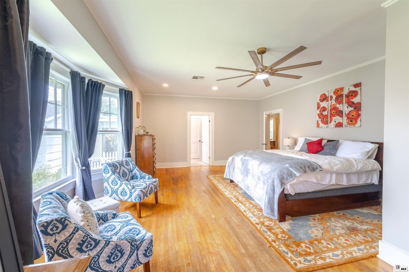 Welcome to 501 Auburn, a beautifully maintained 4-bedroom - photo 13