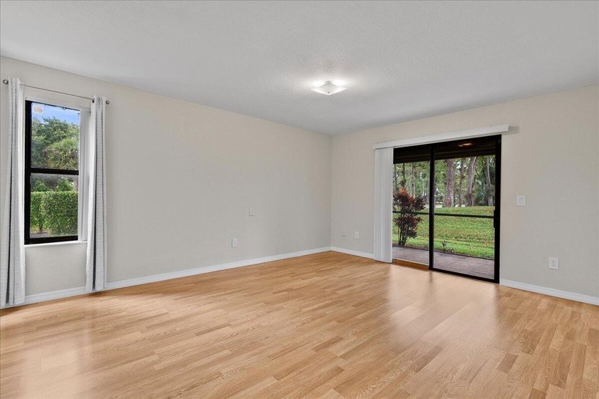 Welcome to Strathmore Gate West, a active adult community in the - photo 14