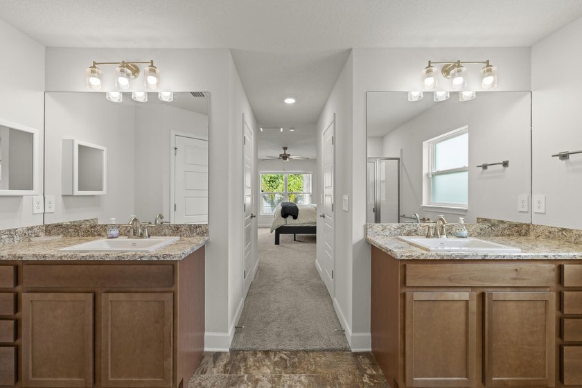 Completed in November 2021, this beautifully maintained CBS home - photo 14