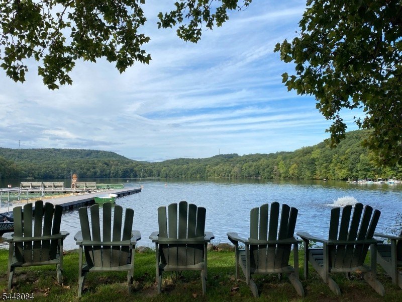 Wonderful opportunity to build your dream home/s in desirable - photo 15