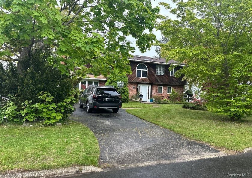 This Colonial Style Home Features 4 Bedrooms, 2 Full Baths - photo 2