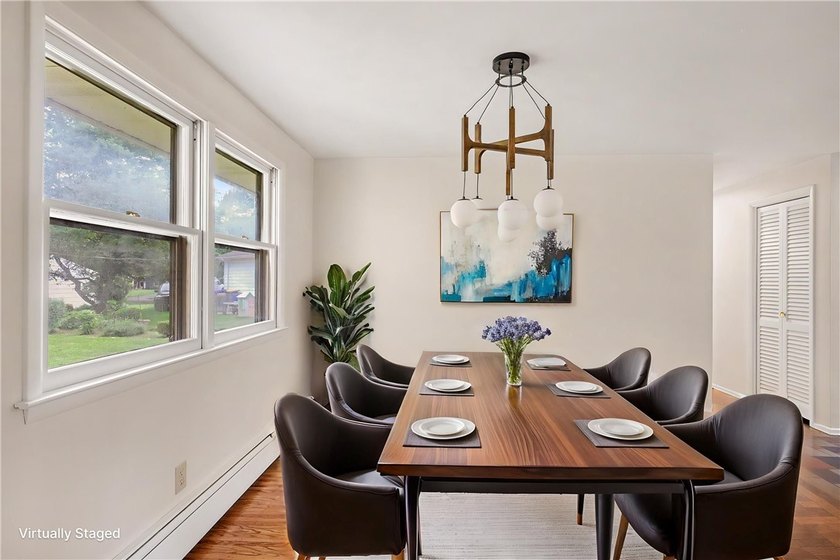 With fresh cosmetic updates throughout, 25 Gayla Dr reflects the - photo 4