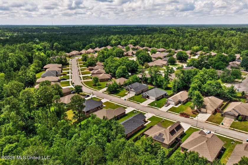This is the home you've been waiting for! VA Assumable loan with - photo 29