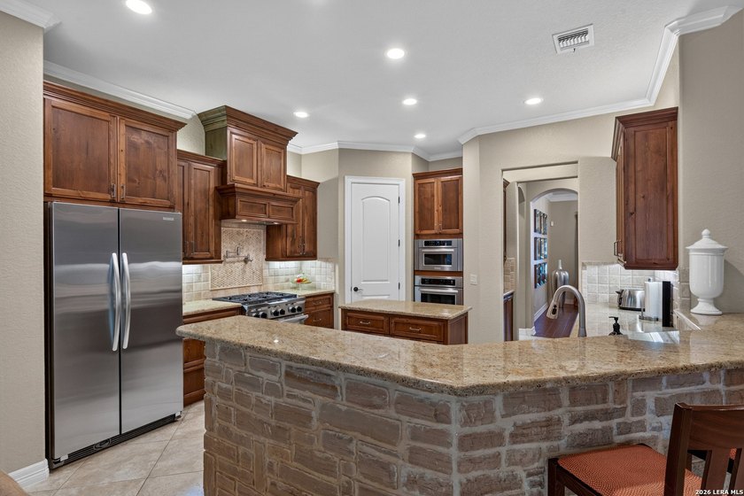 Welcome to luxury living in Canyon Springs, one of North Central - photo 7