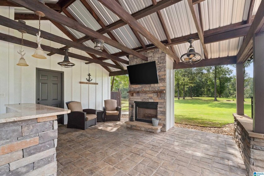 Beautiful 3-bedroom, 3 1/2 bath lakefront home that truly has it - photo 44