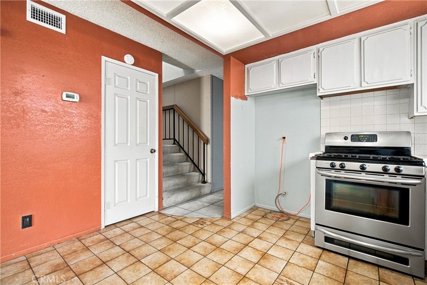 Downtown Huntington Beach Fixer Opportunity! Rare opportunity to - photo 13