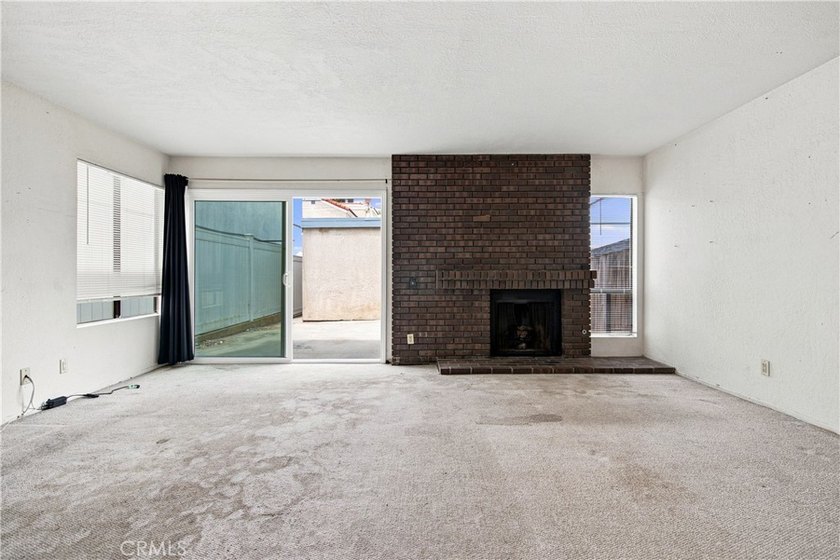 Downtown Huntington Beach Fixer Opportunity! Rare opportunity to - photo 19