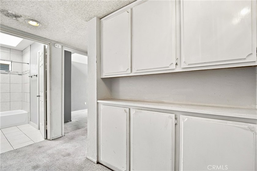 Downtown Huntington Beach Fixer Opportunity! Rare opportunity to - photo 24