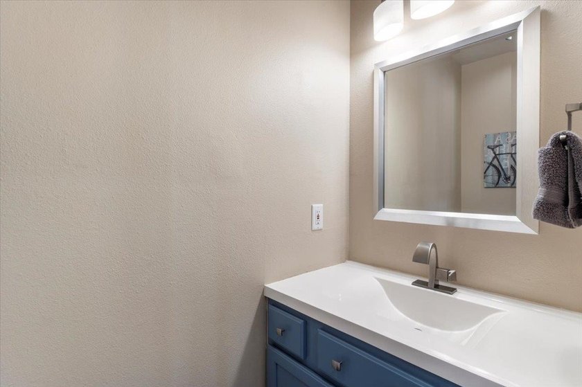 Nestled along a peaceful country road in highly sought-after - photo 31