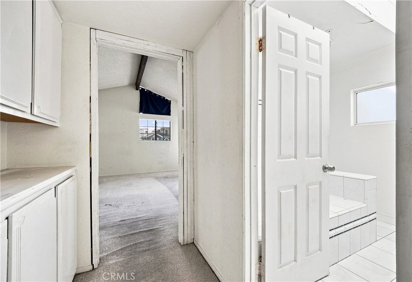 Downtown Huntington Beach Fixer Opportunity! Rare opportunity to - photo 33