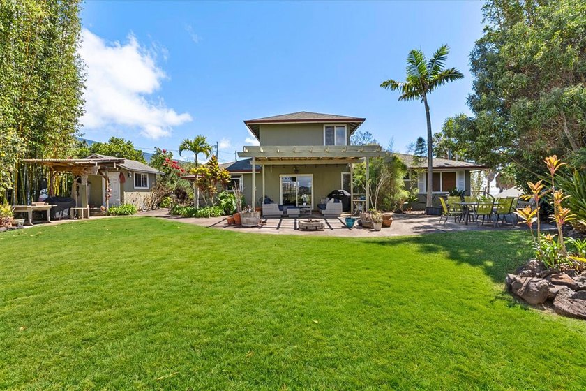 Nestled along a peaceful country road in highly sought-after - photo 41