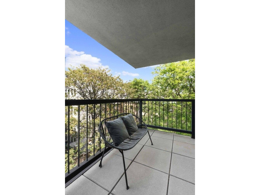SHOWINGS BEGIN DURING THE FIRST OPEN HOUSE THIS SUNDAY MAY 24th - photo 4
