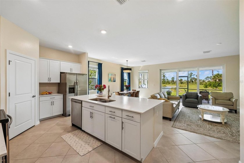 Welcome to this beautifull and spacious home in the sought after - photo 14