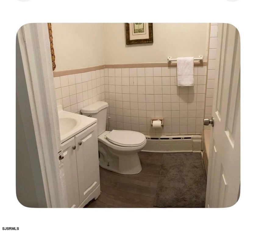 This mixed-use property presents a unique investment or - photo 22