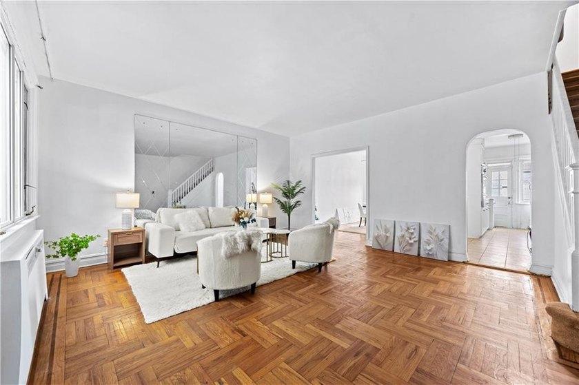 Welcome to this lovingly maintained single-family home in the - photo 5