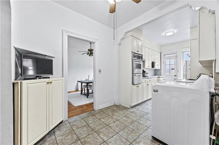 Welcome to this lovingly maintained single-family home in the - photo 10