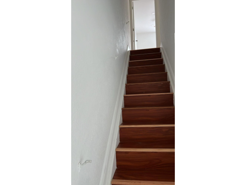 ''AS IS AS SALE'' Beautiful 3-bedroom, 1.5-bathroom townhouse - photo 13