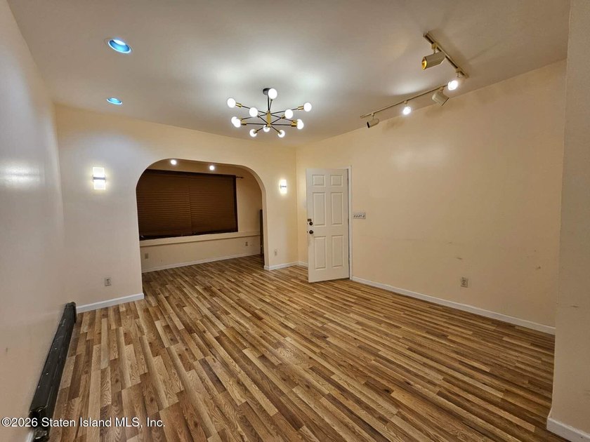 Hot Sale: Prime 2-Family Detached Home at 232 Hylan Blvd, Staten - photo 3