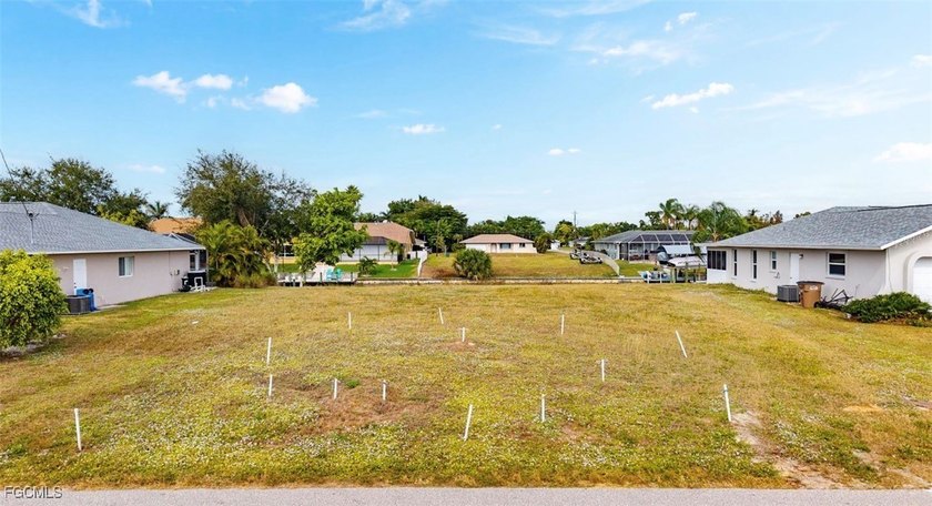 COME BUILD YOUR VACATION OR DREAM HOME HERE IN THE HONEY HOLE OF - photo 8
