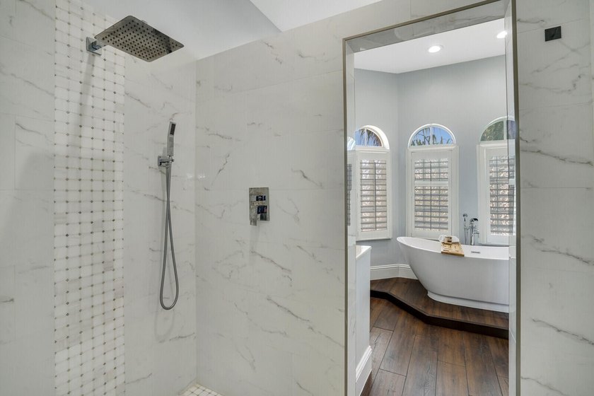 Searching for a home that truly impresses? Your search ends - photo 38